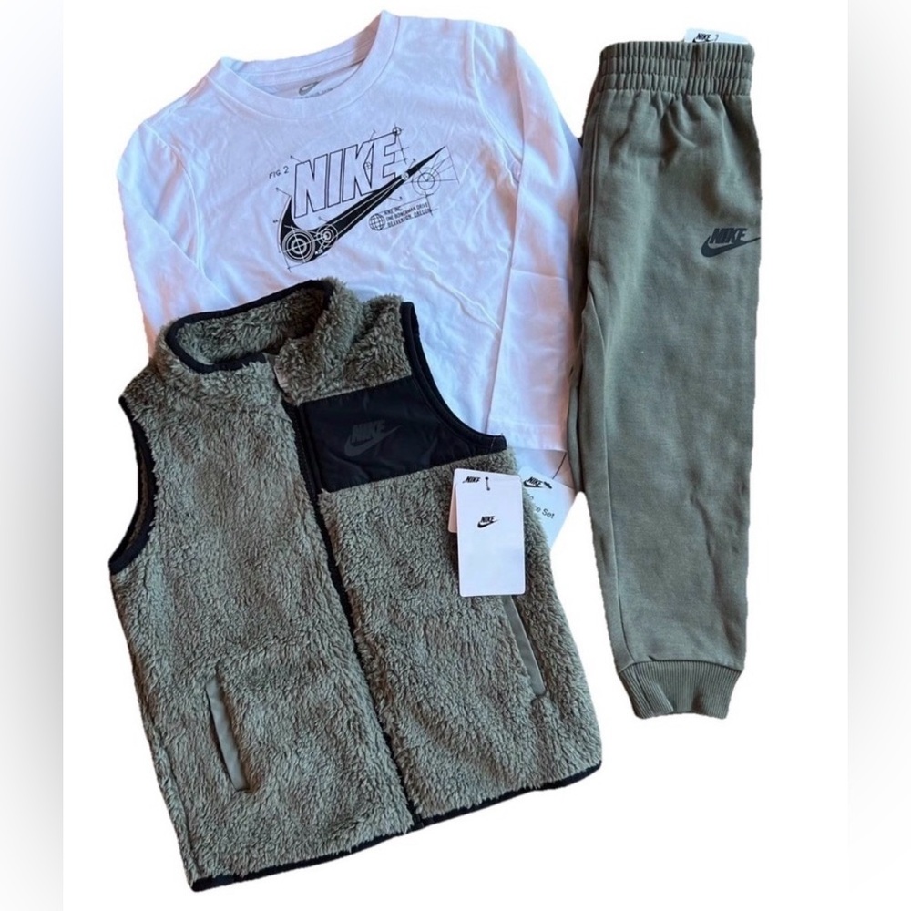 Nike Kids 5 White Long Sleeve Tee